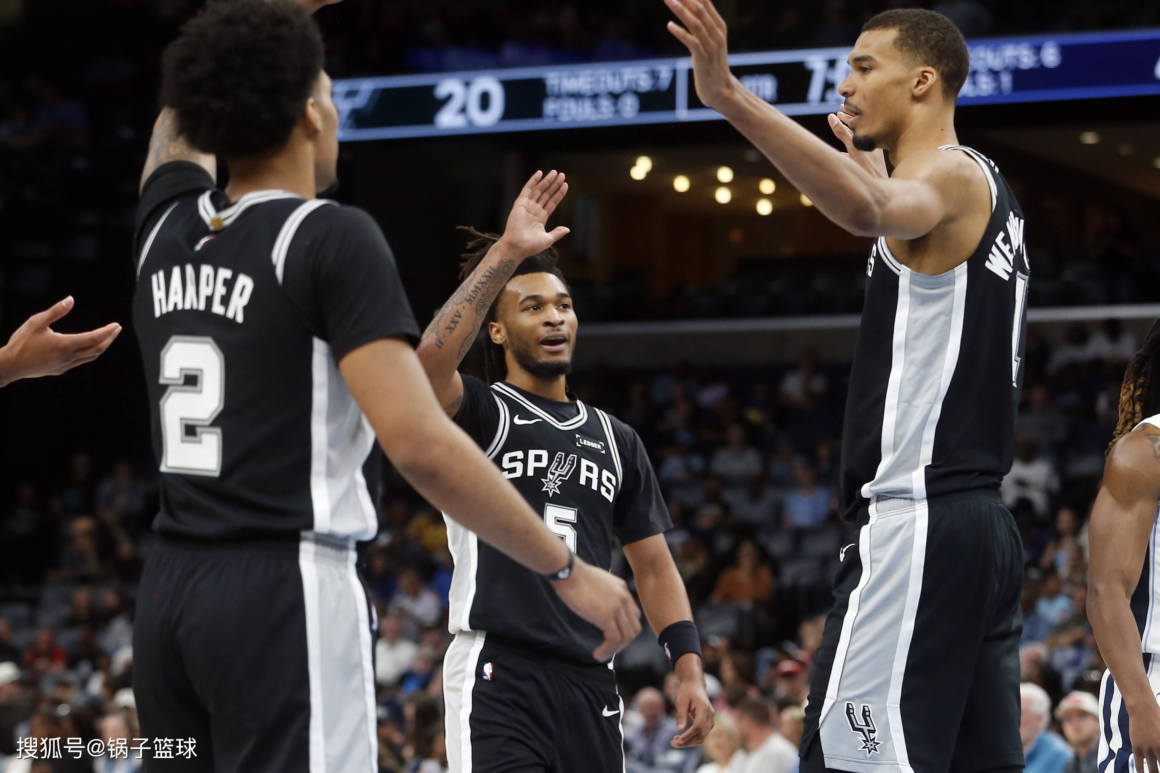 两战狂送13帽，文班连破纪录！5大细节证马刺4-1绅士横扫真要争冠